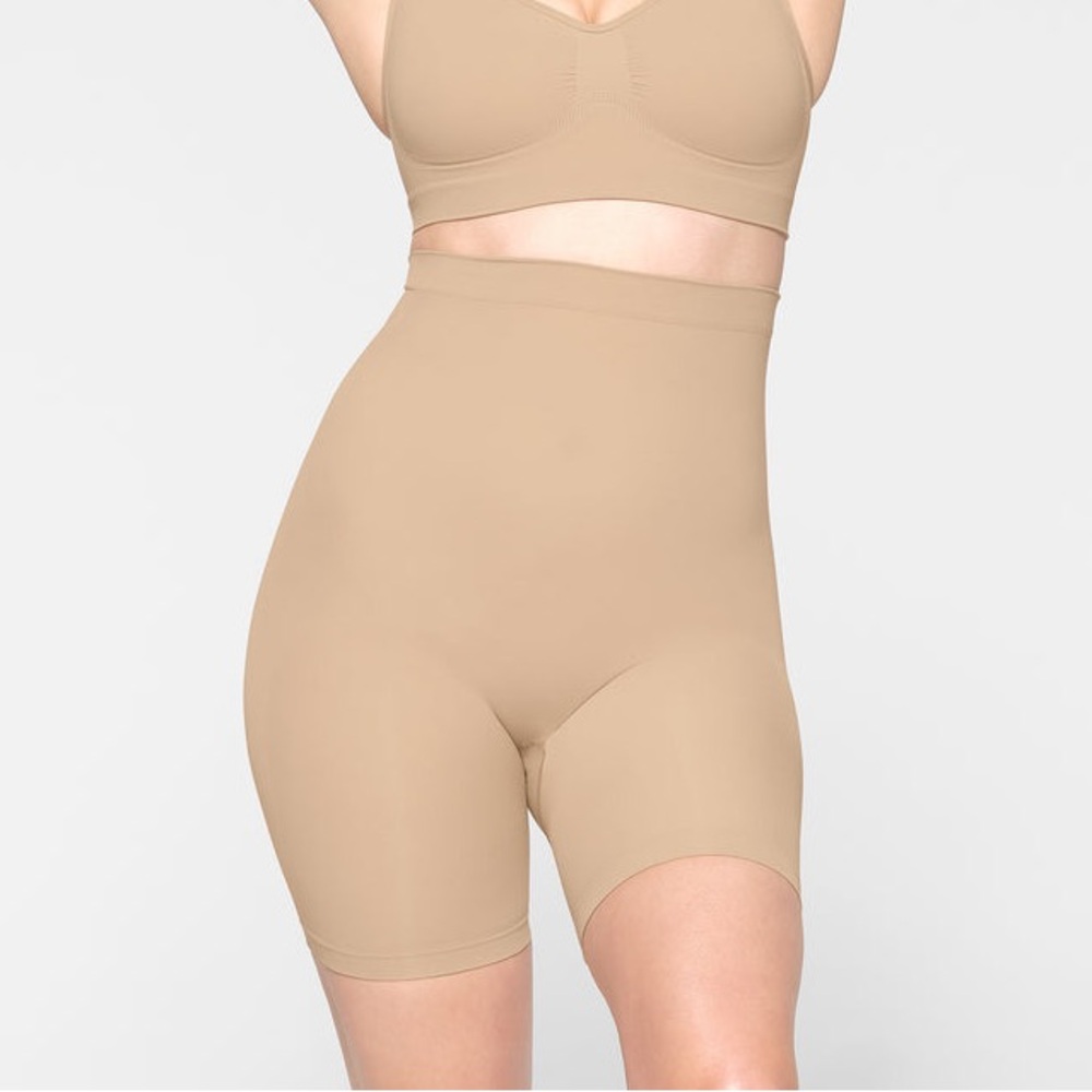 Bundle (2) Skims sculpting shorts. TWO Mid thigh. Open gusset. XXS/XS. New